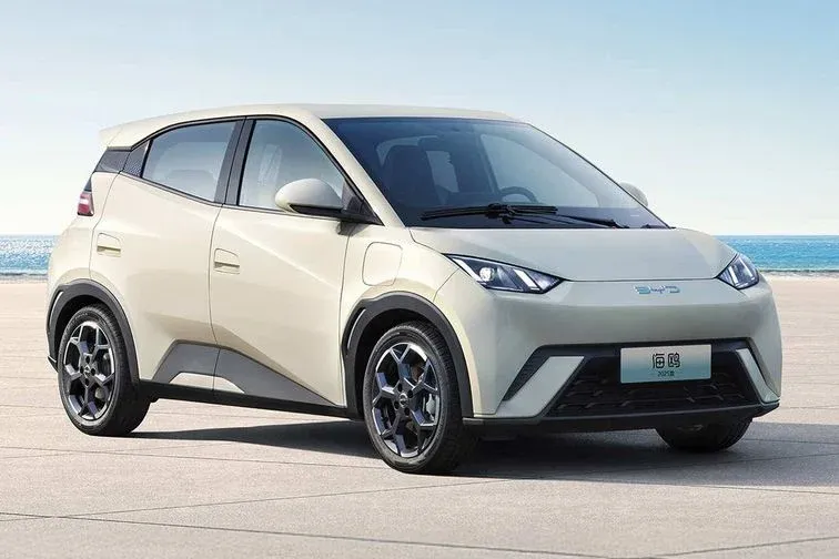 BYD Dolphin Surf: el chino eléctrico que viene a levantar polvo (y no es humo)