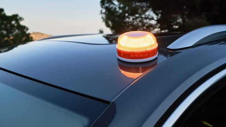 Luz V-16: lo que debes saber antes de que sea obligatoria en 2026